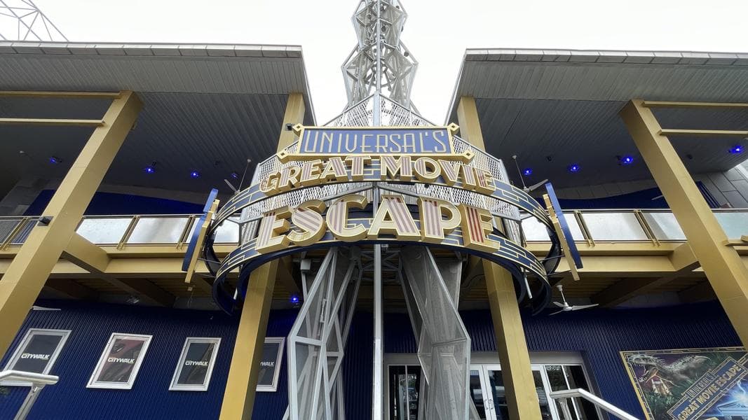 Universal Orlando Update: Walls Down in Front of Universal’s Great Movie Escape and Shrek Replacement Work Picks Up