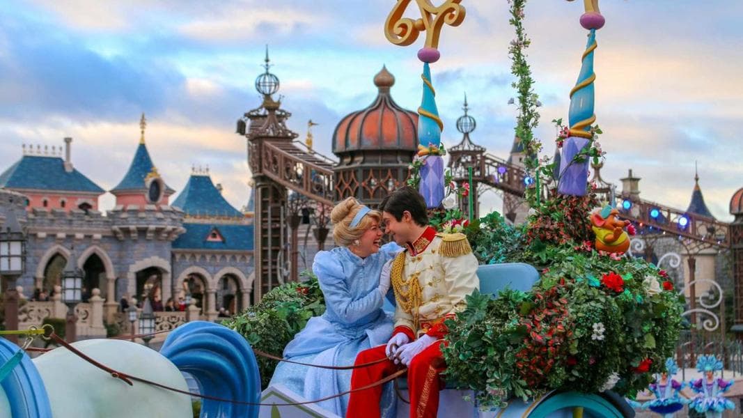 PHOTOS, VIDEO: Disneyland Paris 2019 – A Year in Review