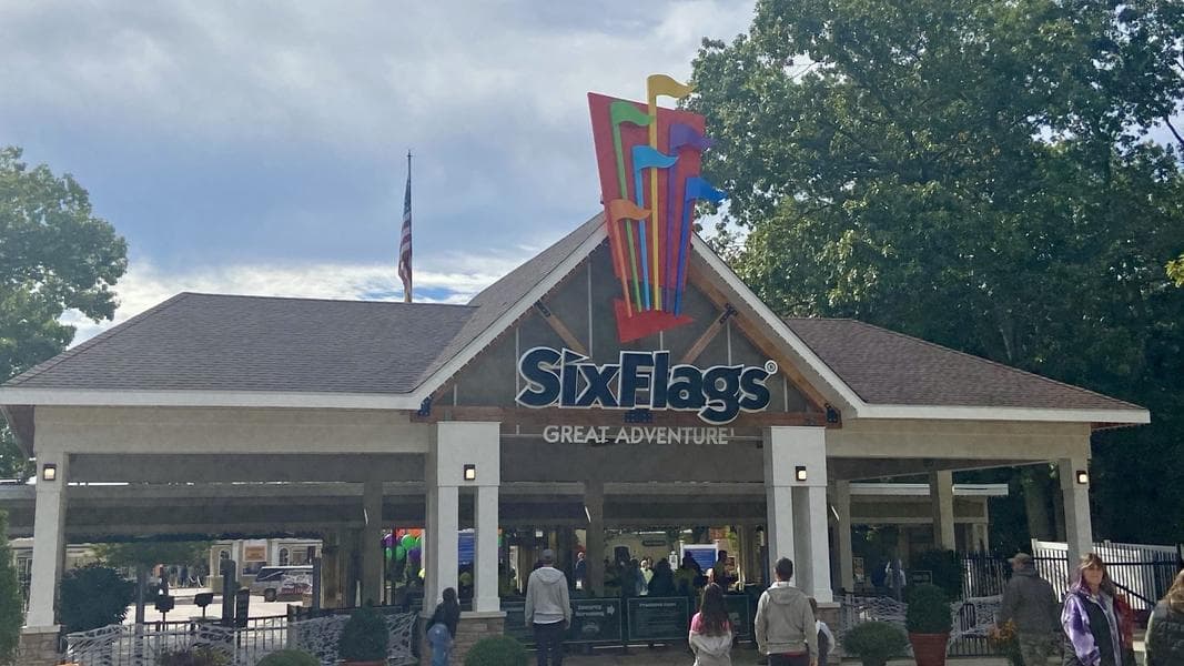 Six Flags Great Adventure waits for weekend email to reveal coaster delay