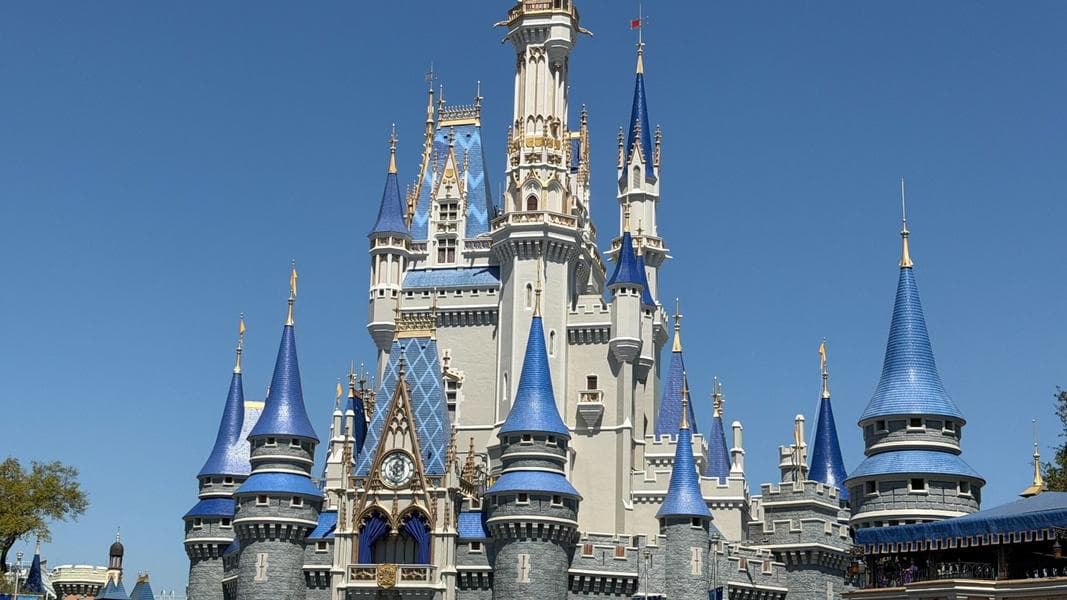 Cinderella Castle Repaint Update, Prior Pink Almost Completely Removed