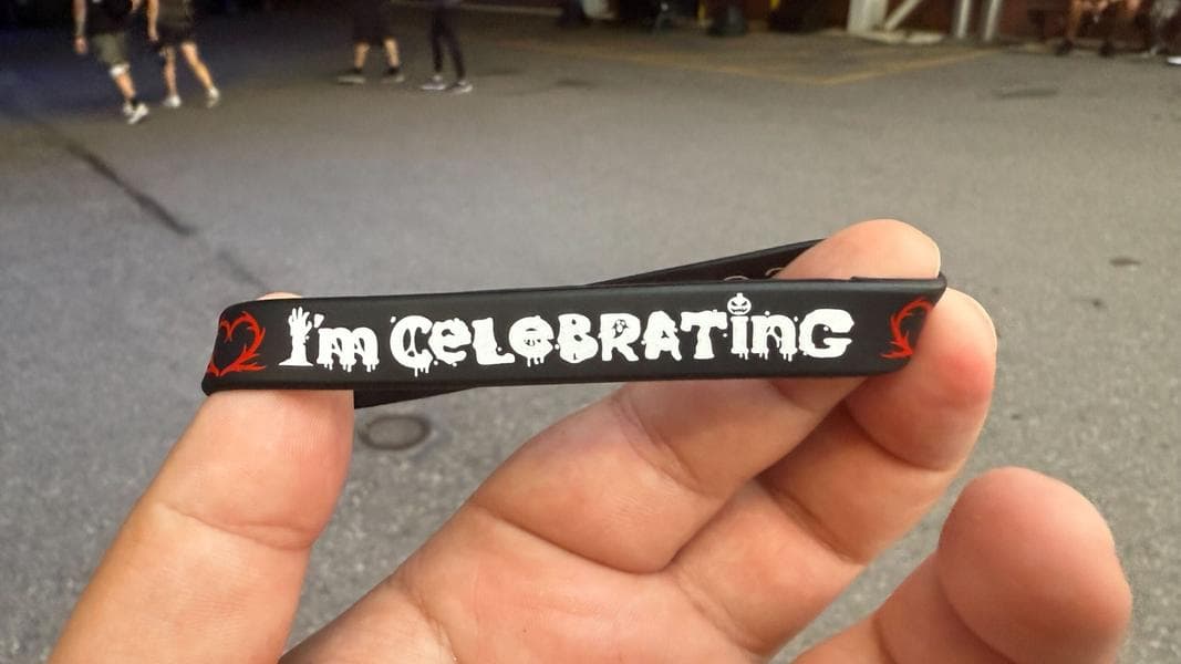 Halloween Horror Nights Introduces Free ‘I’m Celebrating’ Wristband at Universal Studios Florida