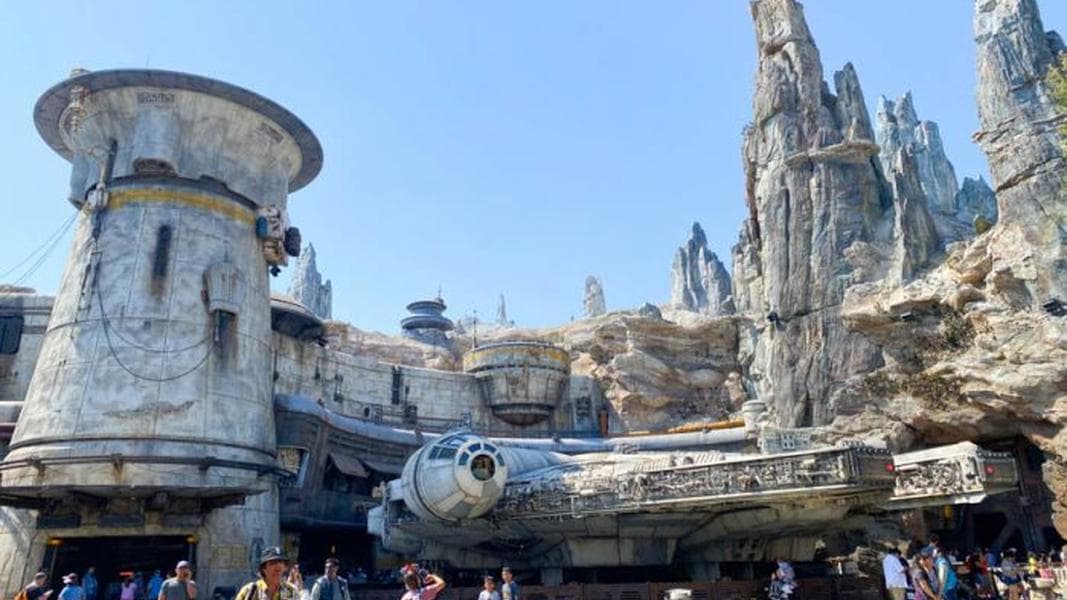 What’s New at Disneyland Resort: EVERYTHING ‘Star Wars’ Day, a Light Up Sipper, and MORE!