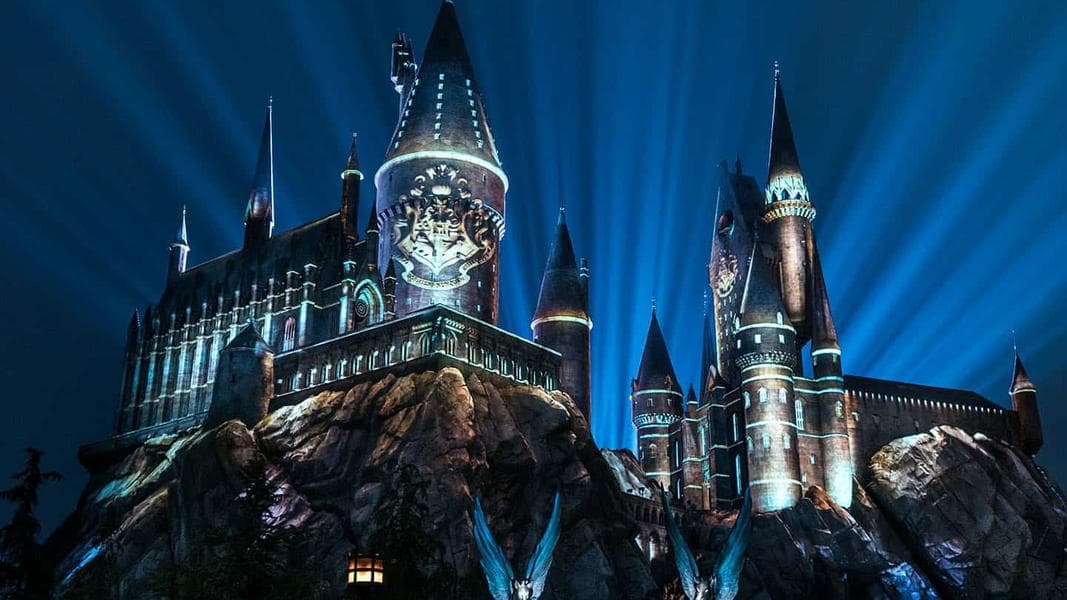 Nighttime Lights returns to Hogwarts