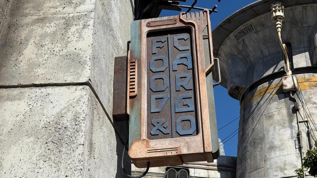 Docking Bay 7 Food & Cargo Gets New Sign at Disneyland