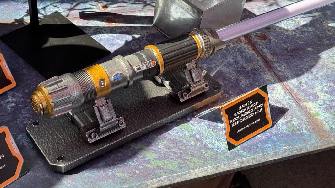 FIRST LOOK at Reclaimed and Reforged Savi’s Workshop Lightsaber Parts Coming to Star Wars: Galaxy’s Edge
