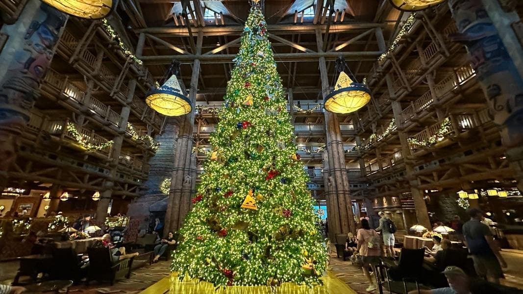 Disney’s Wilderness Lodge Decorated for Christmas 2025