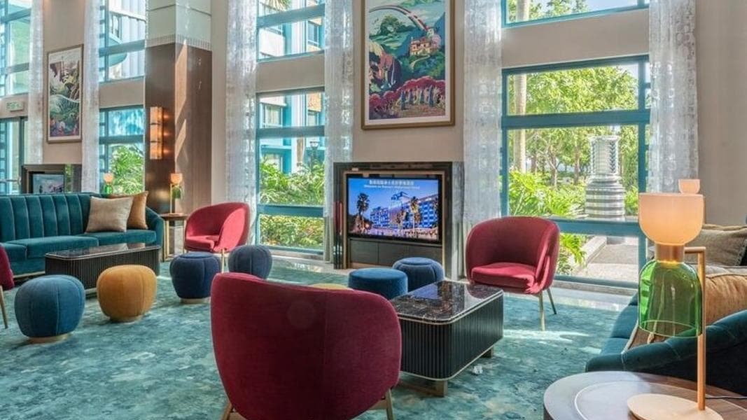 FIRST LOOK: Hong Kong Disneyland Reveals Refurbished Disney’s Hollywood Hotel Interior