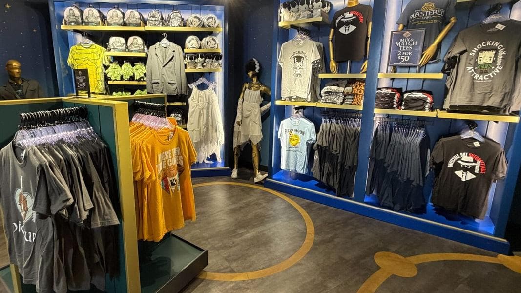 Pizza Moon, Plastered Owl T-Shirts Debut at Epic Universe Preview Center