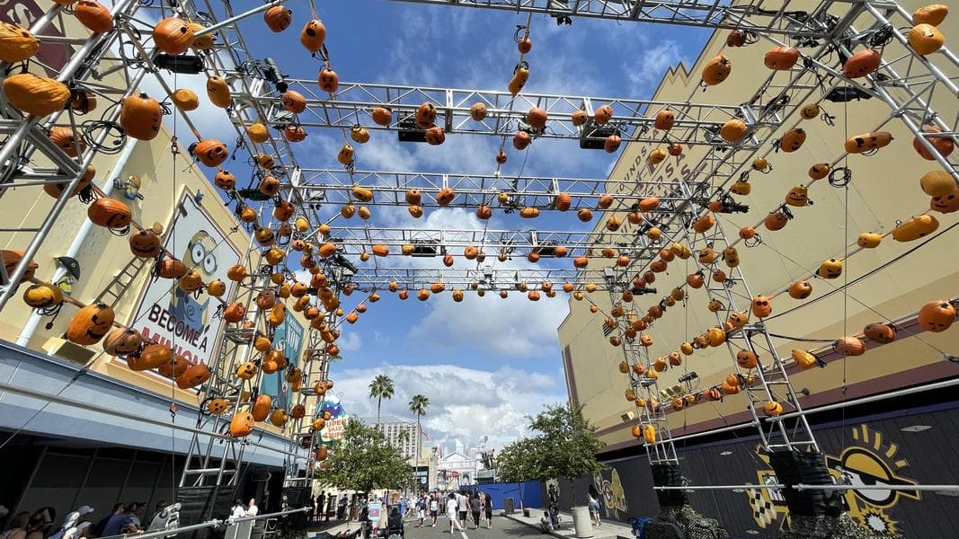 Universal Studios Florida Update: Lil’ Boo Returns, Scare Zone Construction and Monsters Cafe Demolition