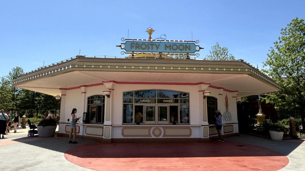 Full Menu (With Prices) for Frosty Moon in Celestial Park at Epic Universe