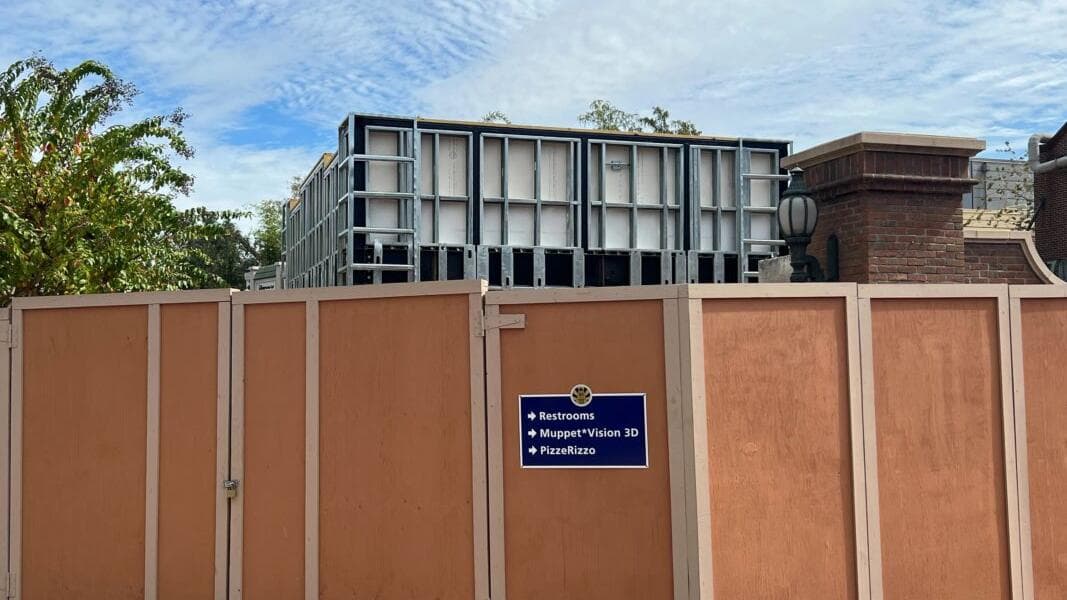 PHOTOS: Paneling Added to New Grand Avenue Structure at Disney’s Hollywood Studios