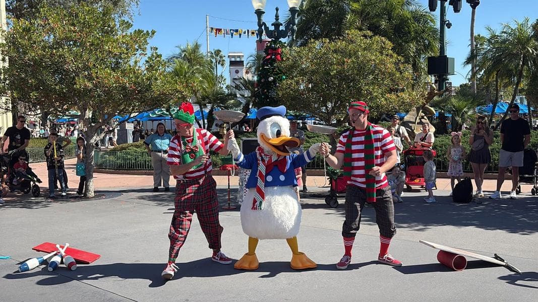 Holiday Juggling Show Featuring Donald Duck Debuts at Disney’s Hollywood Studios