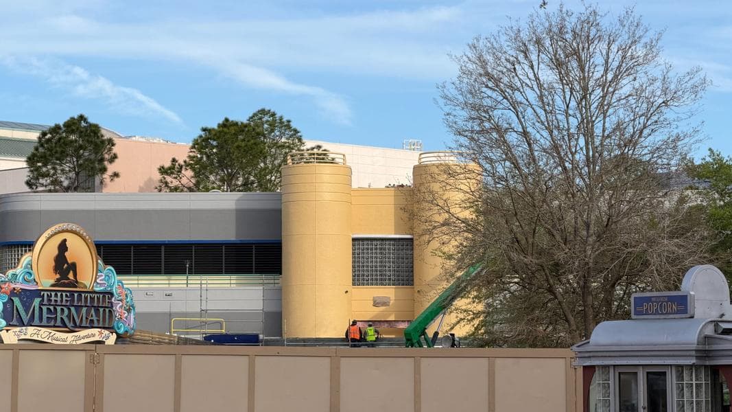 Railings Painted on The Magic of Disney Animation Building in Disney’s Hollywood Studios