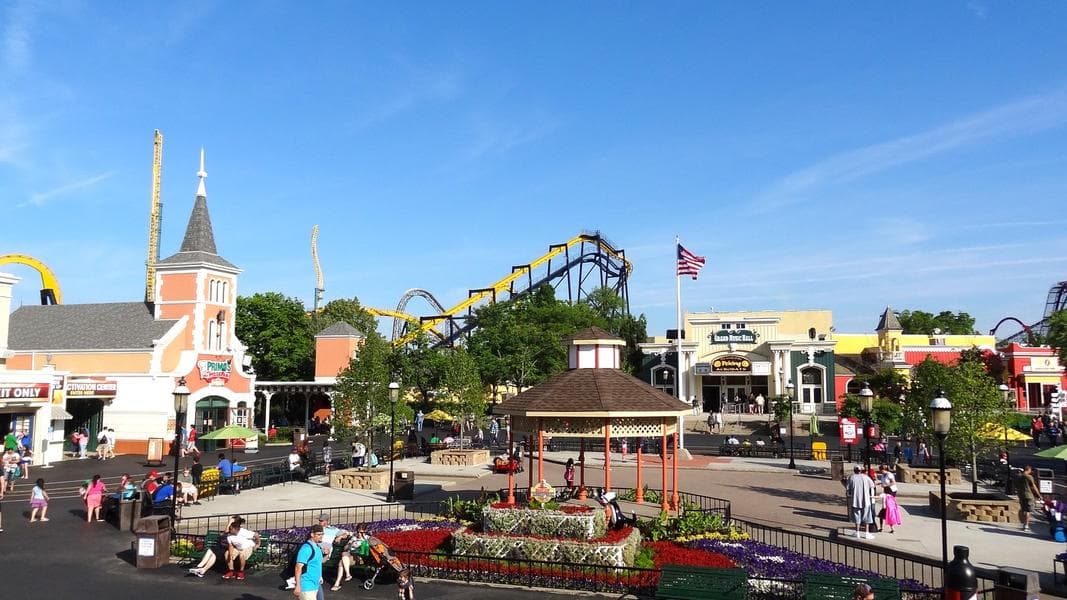 Six Flags Great America 2015 Update