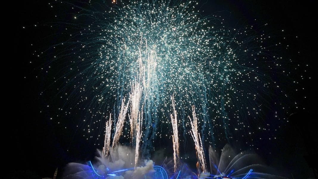 PHOTOS, VIDEO: ‘Heartbeat of Freedom’ Fourth of July Fireworks Tag Returns to EPCOT For First Time Since 2019