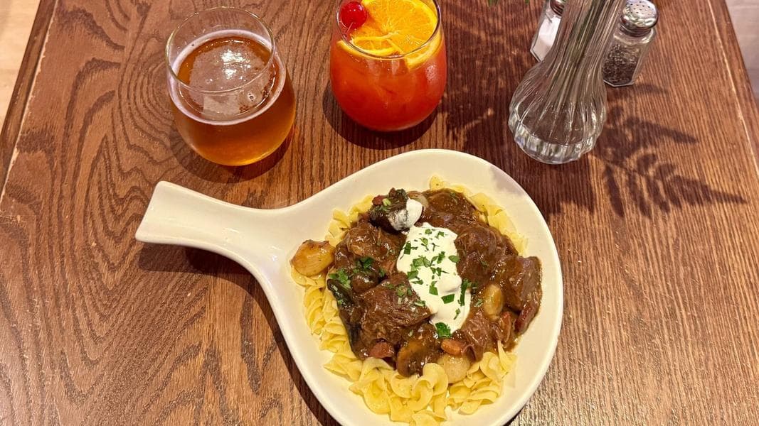 REVIEW: Carnation Cafe Delivers Hearty Stroganoff and Booze for Disneyland 70