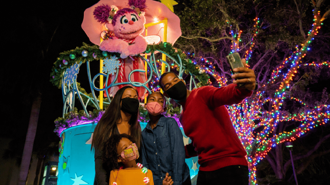 Christmas Celebration 2020 at SeaWorld Orlando REVEALED