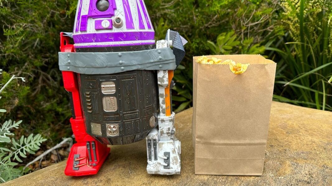 New Droid Parts Popcorn Bucket Coming to Star Wars: Galaxy’s Edge at Disney’s Hollywood Studios, Pulled from Mobile Order Due to Shipping Delay