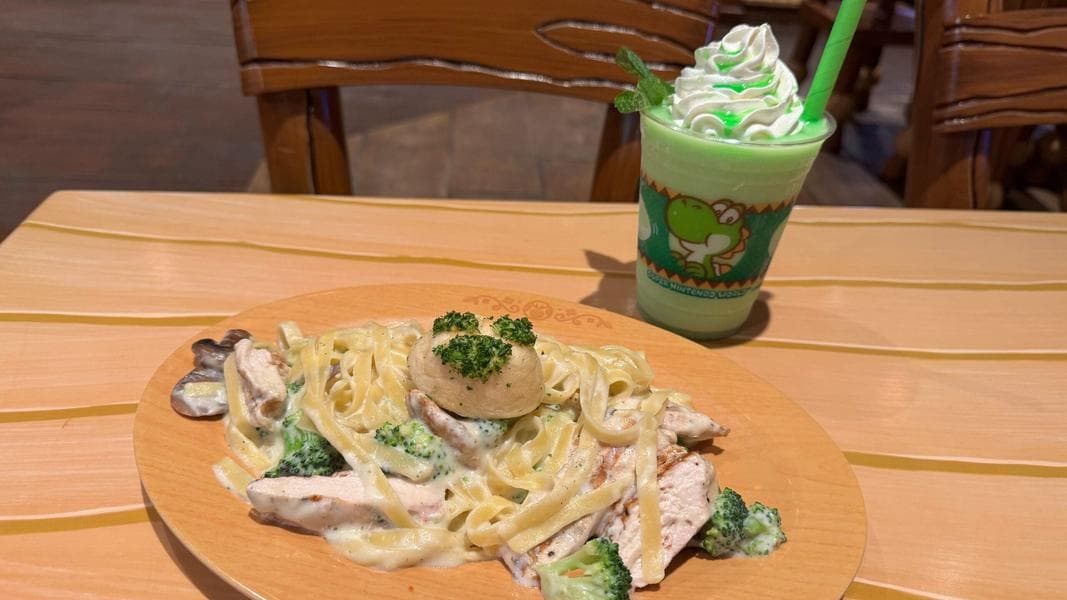 REVIEW: Eat Adorable Yoshi Eggs & Smoothies in Super Nintendo World at Universal Fan Fest Nights