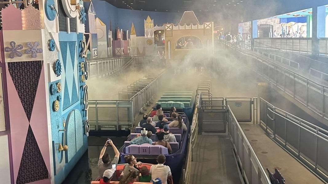 VIDEO: Fire at 'it's a small world' attraction in Magic Kingdom