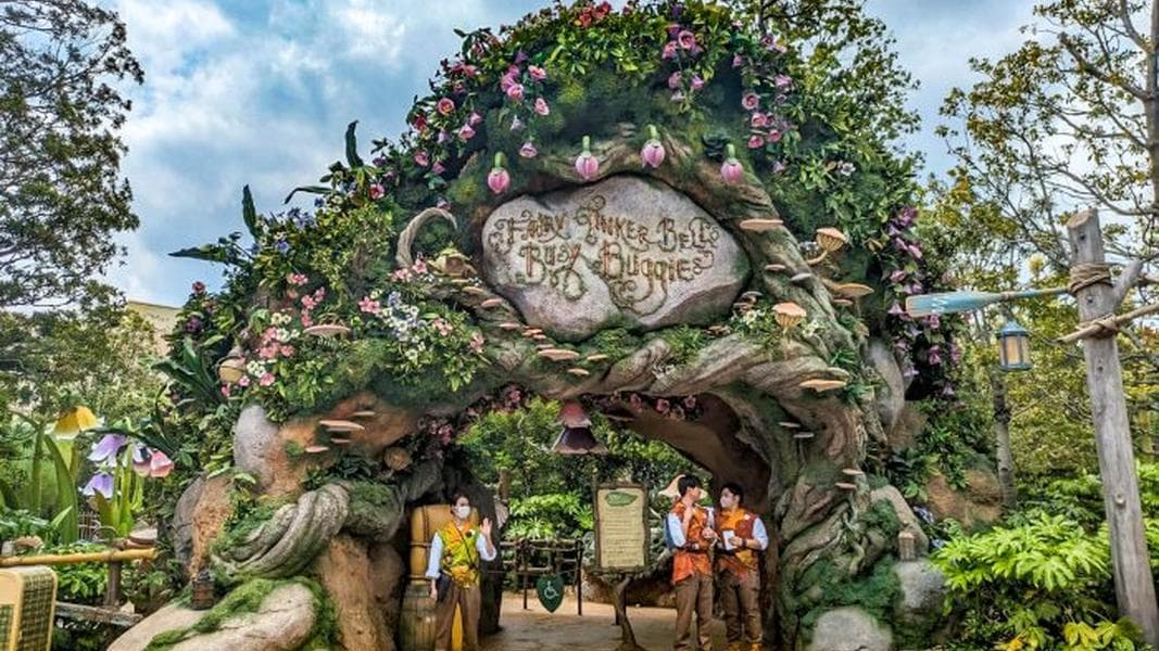 FIRST LOOK and RIDE THROUGH of Disney’s NEW Tinker Bell Attraction at Fantasy Springs