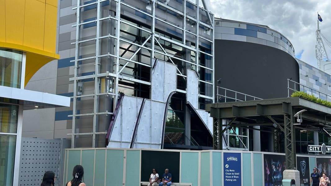 Decorative Exterior Structure Added to Level99 at Disney Springs