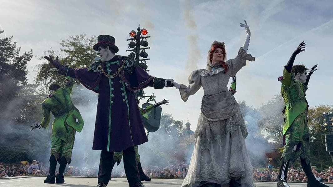 Mickey’s Halloween Celebration Parade Returns for 2025 at Disneyland Paris