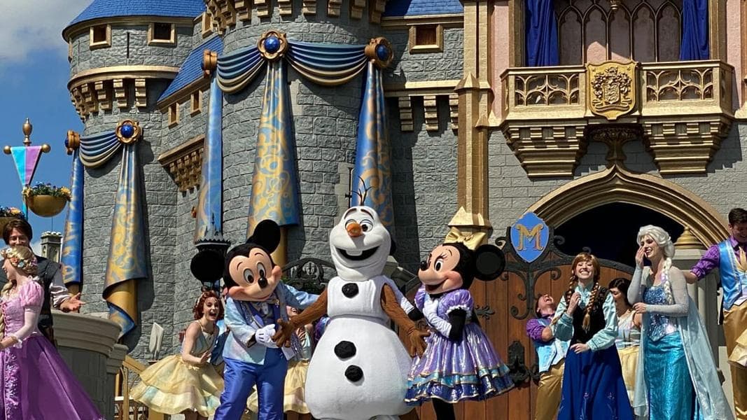 Mickey’s Magical Friendship Faire Performance Times Shifting for Cinderella Castle Repaint