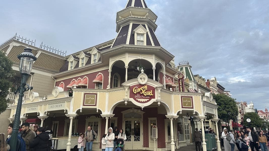 Price increase at the Gibson Girl in Disneyland Paris