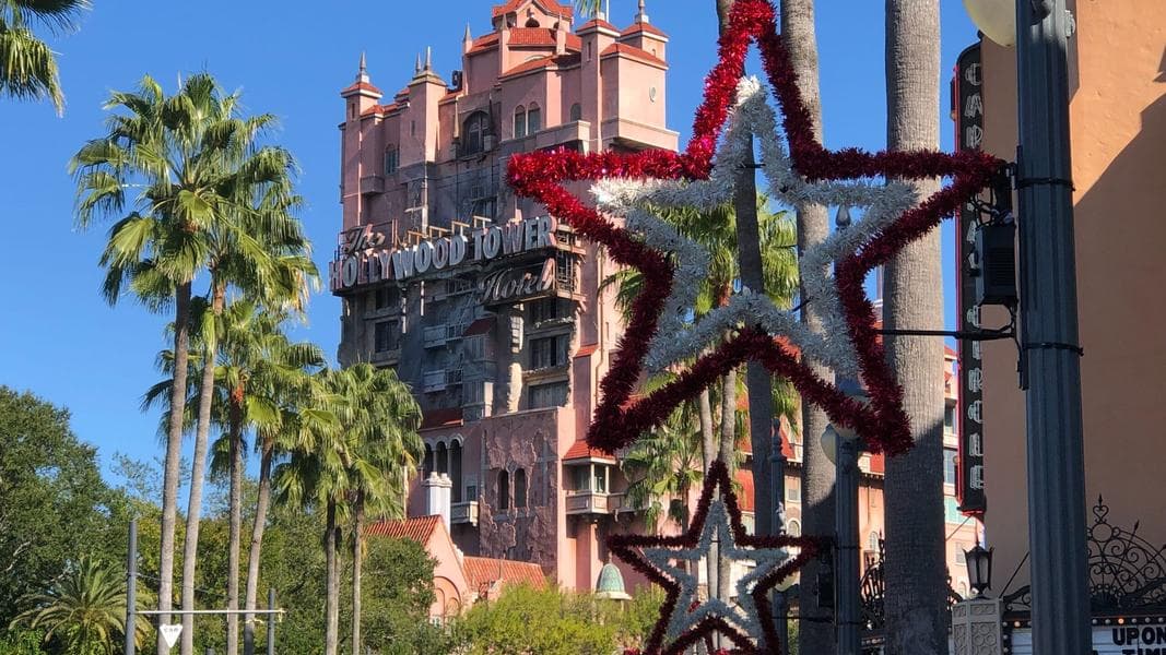Sunset Boulevard Stars and More Christmas Decorations at Disney’s Hollywood Studios
