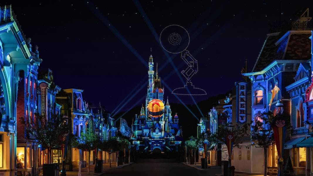 VIDEO: Drones and Giant Character Inflatables Star in Pixar Pals Spectacular Nighttime Show