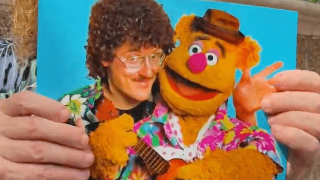 VIDEO: Weird Al Yankovic Reflects on Hanging Out With Fozzie Bear, Rides Rock ‘n’ Roller Coaster Starring the Muppets