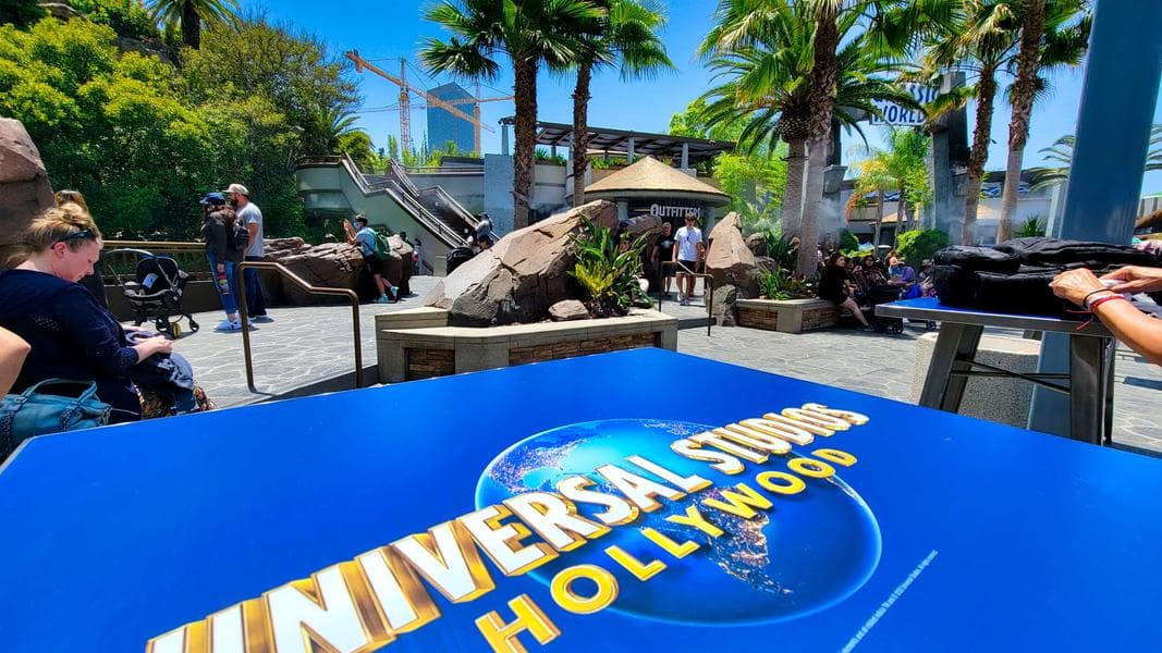 PHOTO REPORT: Universal Studios Hollywood 6/16/22 (New Wands, More Pride Merch, Construction Updates, and More)