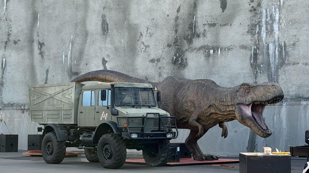 Life-Size Dinosaurs and Other Jurassic World Props Arrive Backstage at Universal Studios Hollywood for Unknown Reason