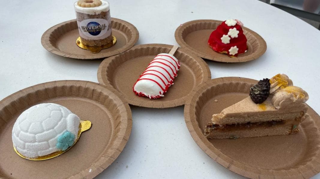 REVIEW: Today Cafe Serves Holiday Desserts at Universal Studios Florida