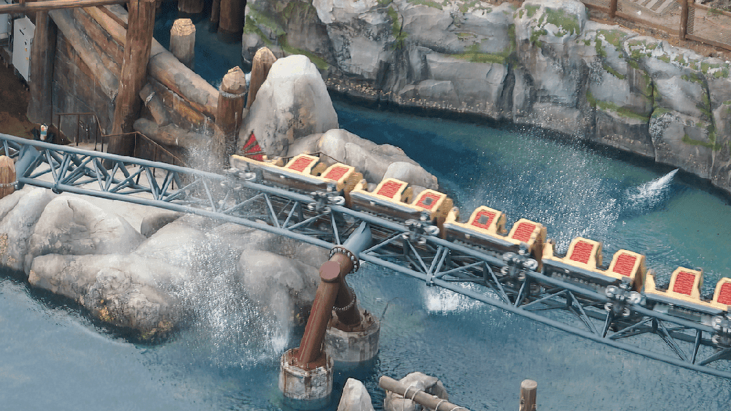 Epic Universe construction update: Hiccup’s Wing Gliders roller coaster testing
