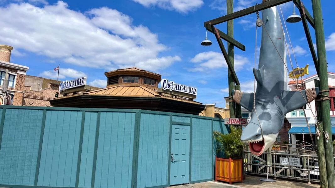 Chez Alcatraz Bar Closed for Refurbishment in Universal Studios Florida