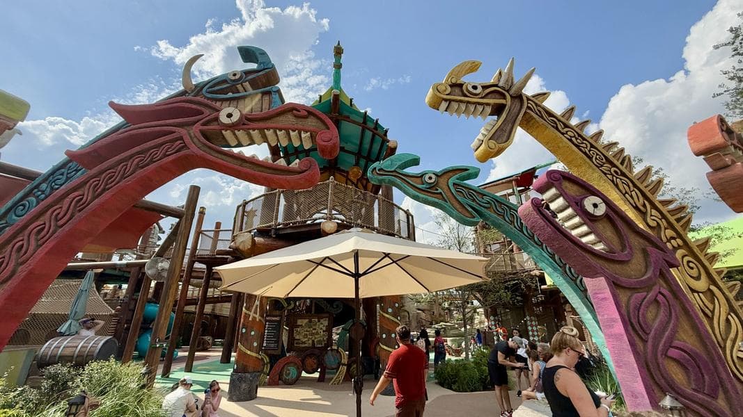 Full Tour of Viking Training Camp in How to Train Your Dragon – Isle of Berk at Epic Universe