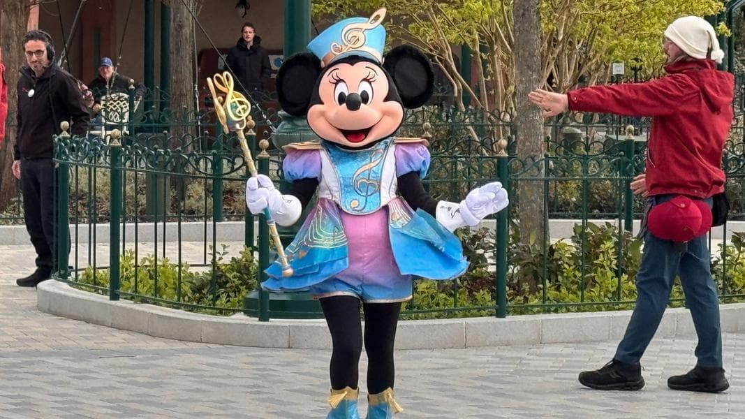 PHOTOS: Minnie is the Leader of Disney Marching Band at Disney Adventure World