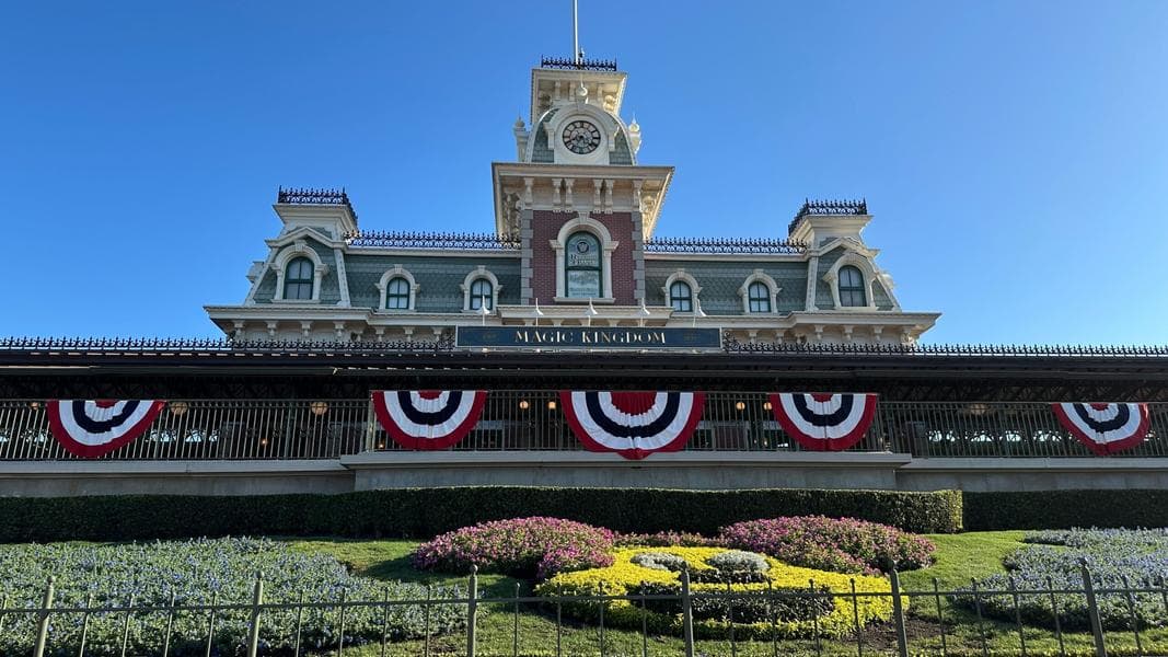 PHOTOS: Patriotic Decorations Arrive at Magic Kingdom for Summer Holidays