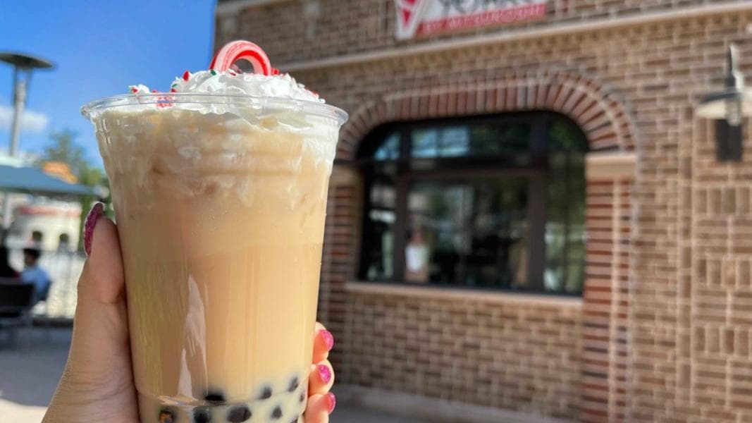 REVIEW: New Holiday Peppermint Boba Tea at YeSake Kiosk in Disney Springs