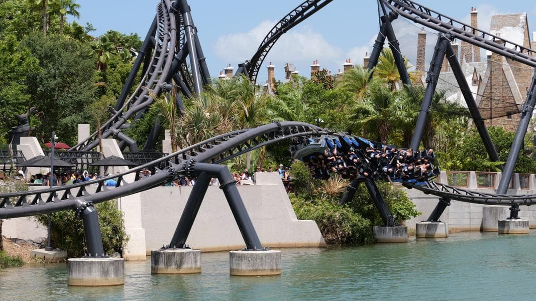 Jurassic World VelociCoaster Reportedly Hit By Lightning, Delayed Opening at Universal Islands of Adventure