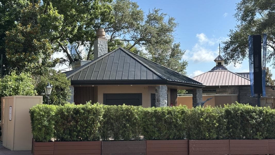 EPCOT's La Poutinerie Chimney Finished, Geese and Maple Leaf Decorations Added