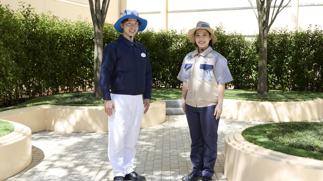Cooling Costumes Debut for Universal Studios Japan Team Members, Plus More Safety Measures for the Heat