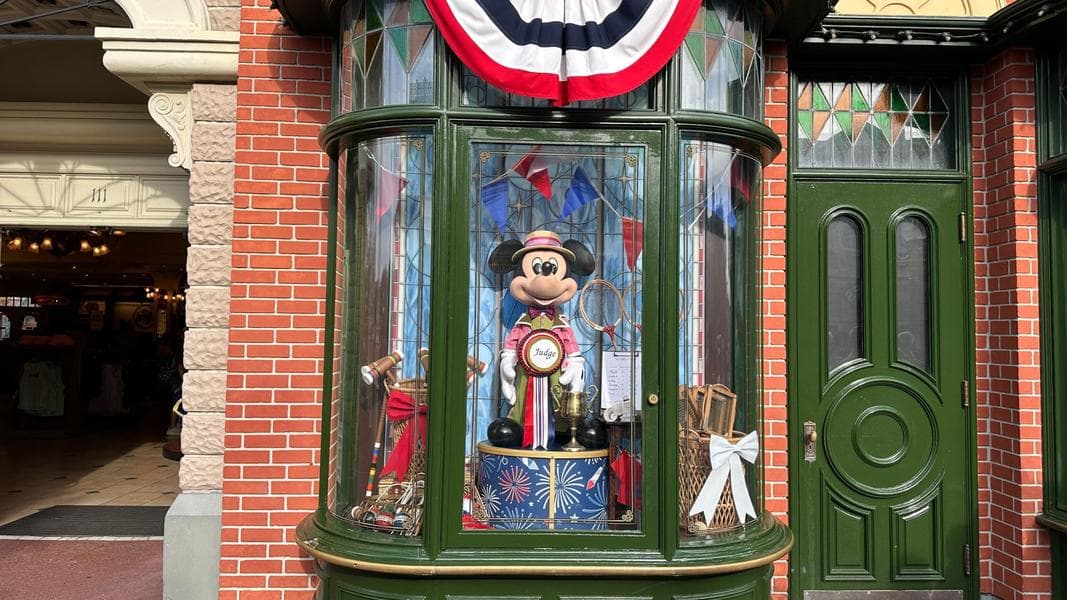 Patriotic Main Street Window Displays Featuring Mickey and Minnie at Magic Kingdom