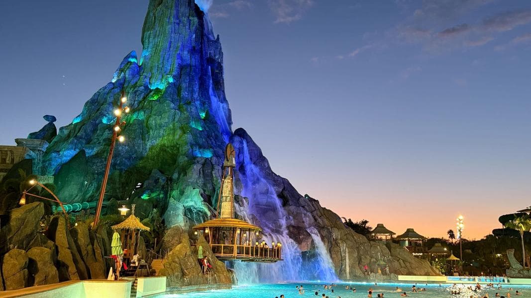 Universal Adds 10+ Volcano Bay Nights This Summer