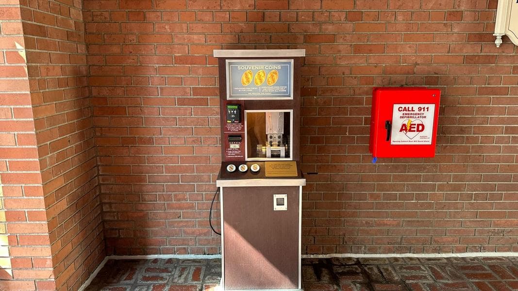 New Liberty Square Pressed Penny Machine Replaces Riverboat with Jiminy Cricket