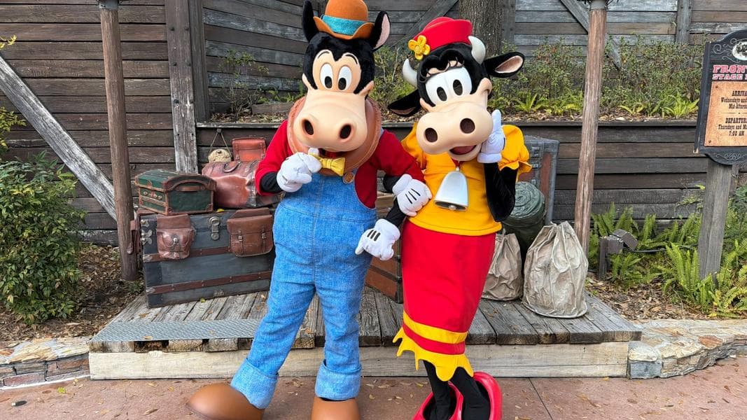 Rare Disney Couples Meet Guests at Magic Kingdom for Valentine’s Day 2026