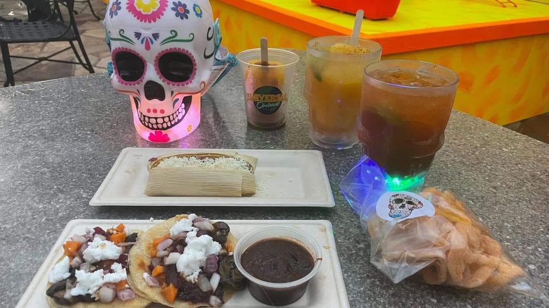 REVIEW: Guadalajara Spicy Popcorn, Tamales, Burning Skull Cocktail and More at Día de Los Muertos at Halloween Horror Nights 31 in Universal Studios Florida