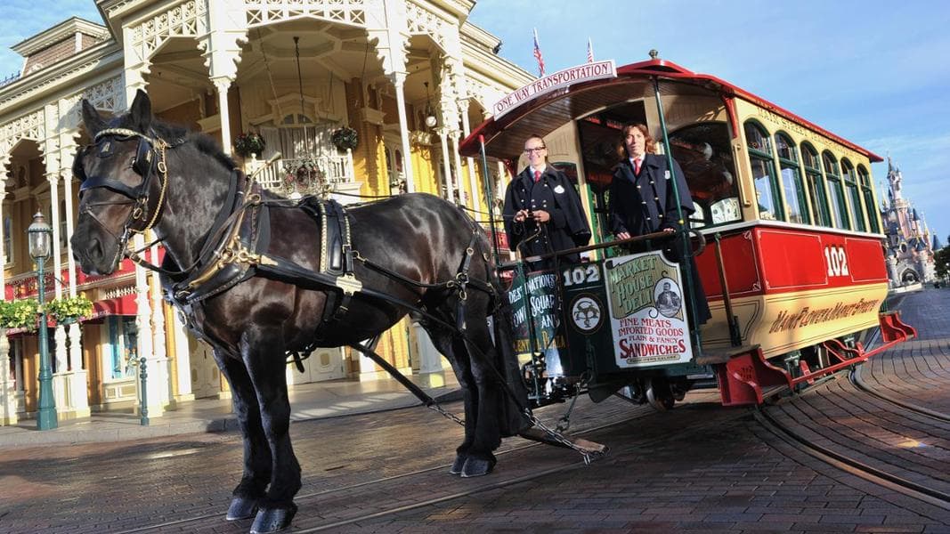 Horse-Drawn Streetcars at Disneyland Paris might be closing